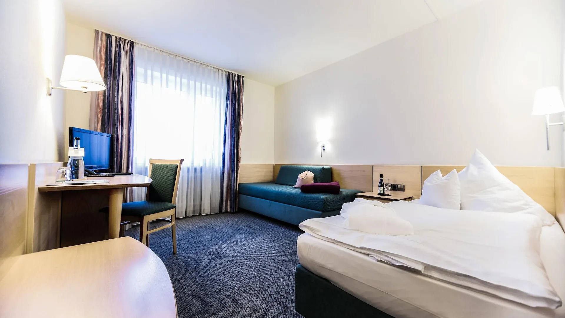 Hotel Am Moosfeld Munich