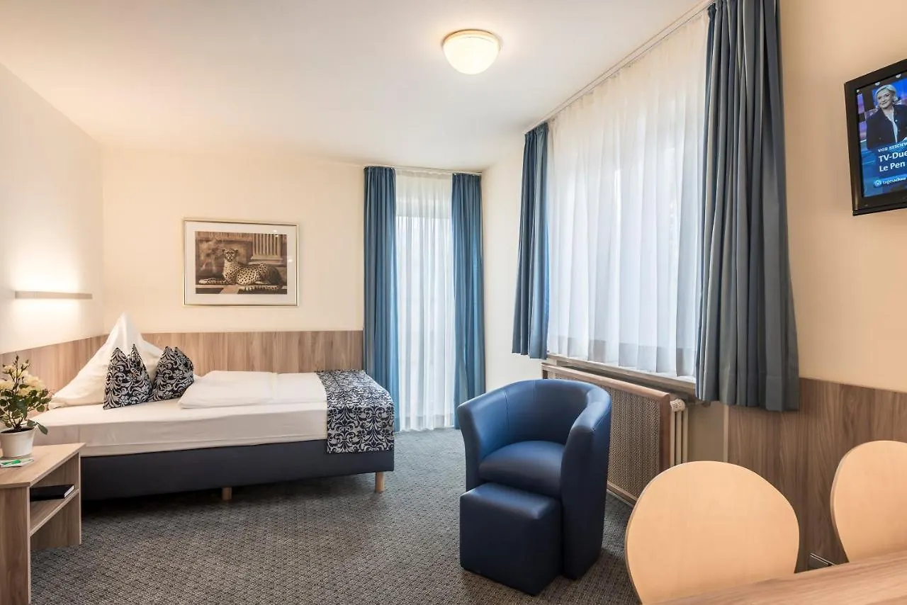 Hotel Am Moosfeld Munich