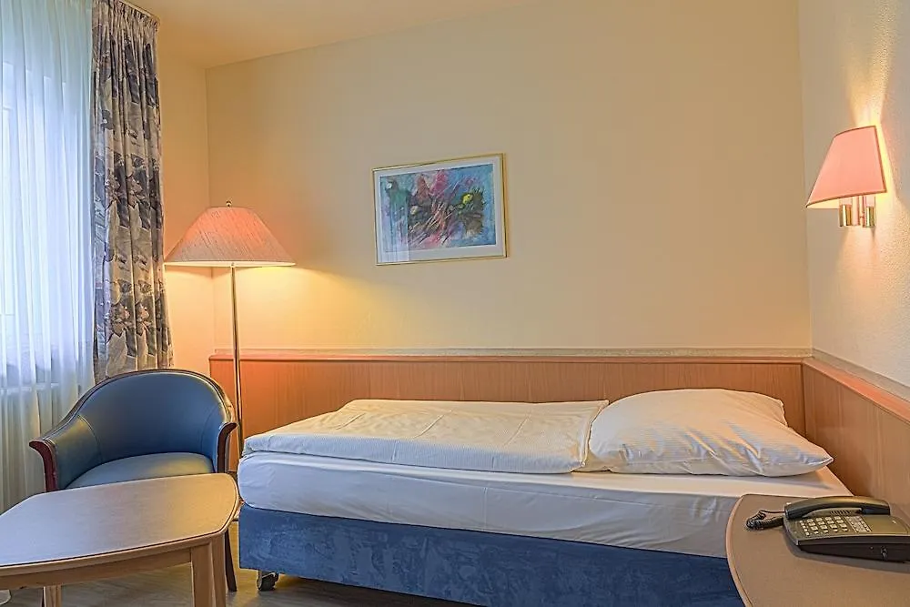 Hotel Am Moosfeld Munich