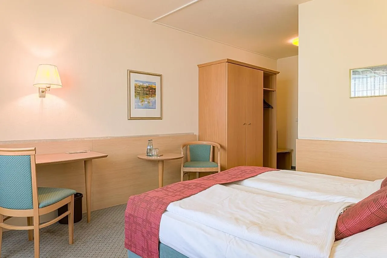 Hotel Am Moosfeld Munich