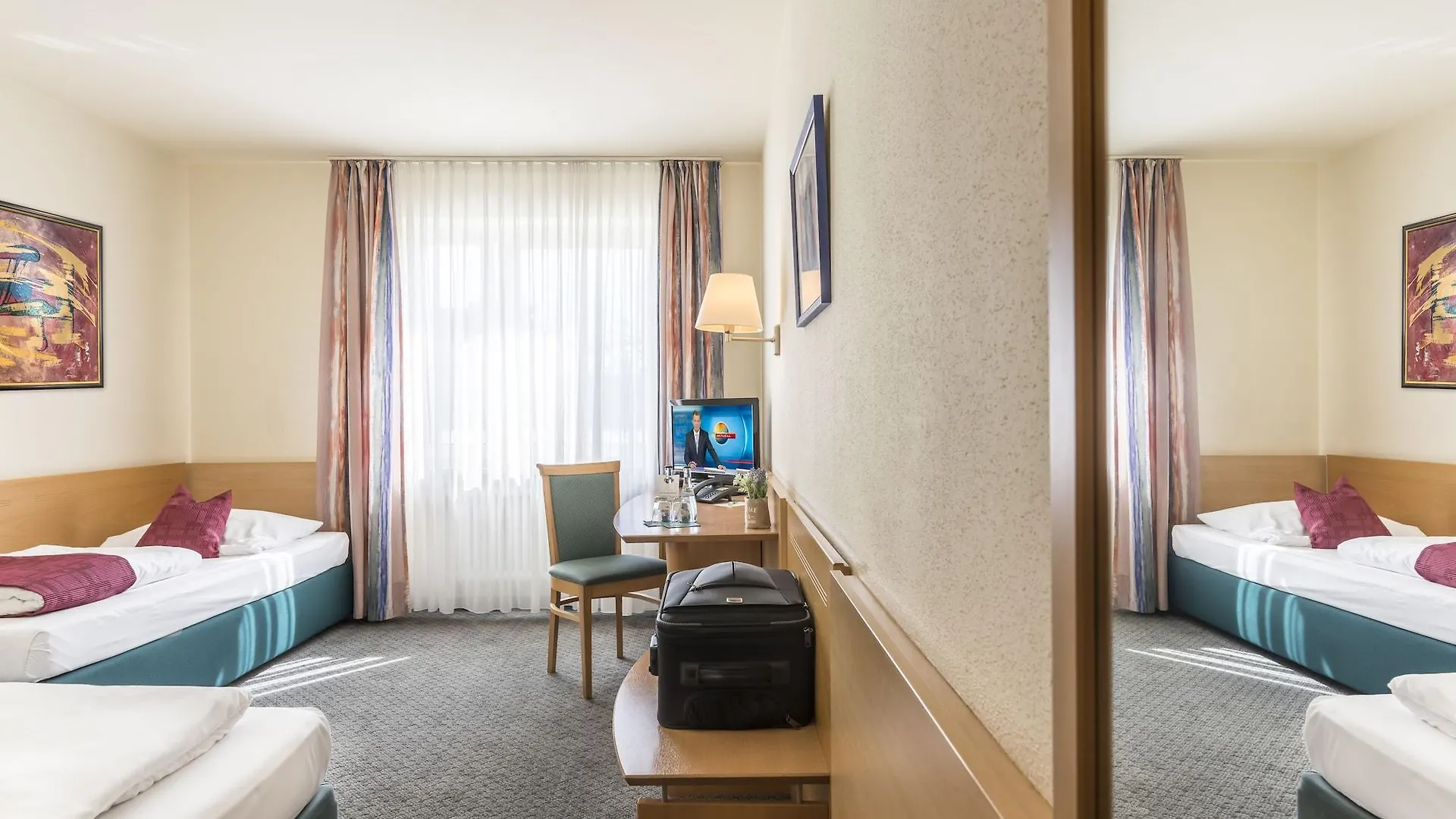 Hotel Am Moosfeld Munich 4*,