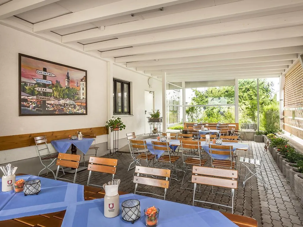 Hotel Am Moosfeld Munich 4*,