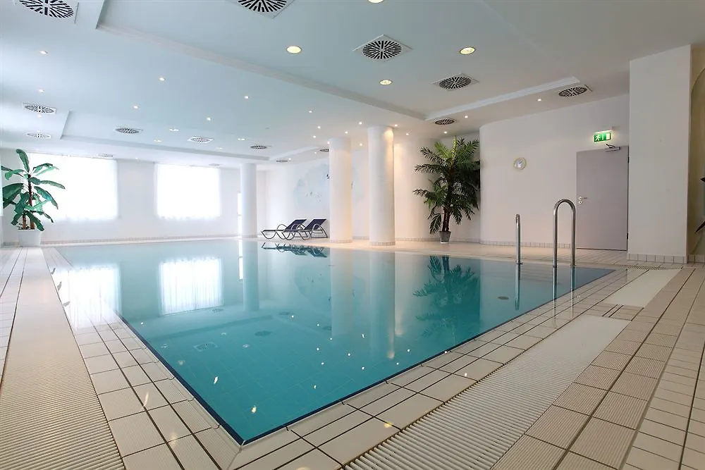 Hotel Am Moosfeld Munich 4*,